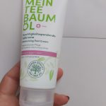 Feuchtigkeitsspendende Fußcreme