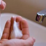 Milder Reinigungsschaum